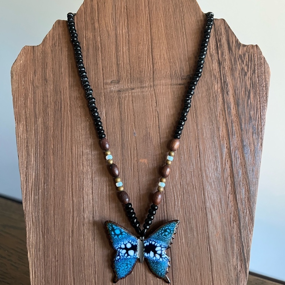 Vintage Copper Butterfly Gold Tone Black Blue White Pendant Beaded Necklace - Picture 2 of 10